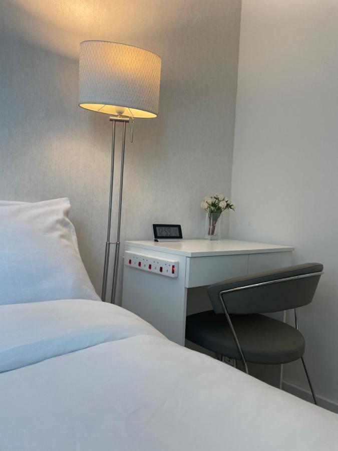 Shared Apartment In Central ลอนดอน ภายนอก รูปภาพ